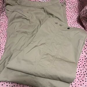 Womens size 10 Red Robbin khaki pants